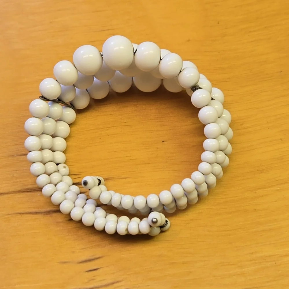 Vintage white beaded cuff bracelet & matching necklace